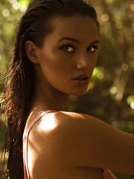 Hailey Outland Jigsaw Puzzle | 97287