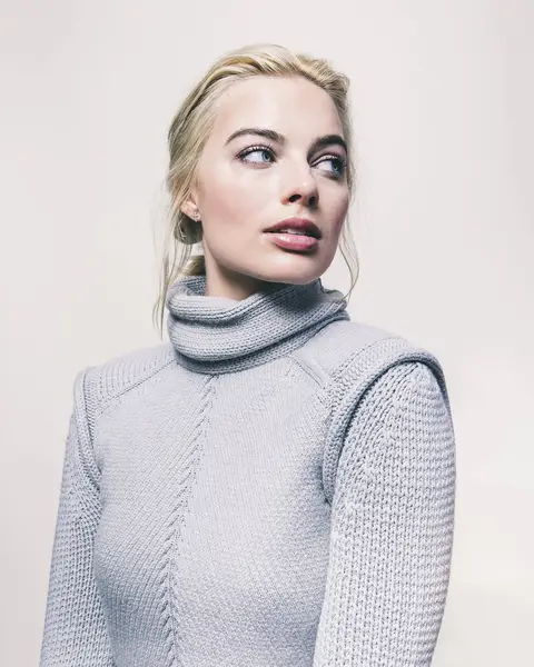 Margot Robbie Laminated | 51374