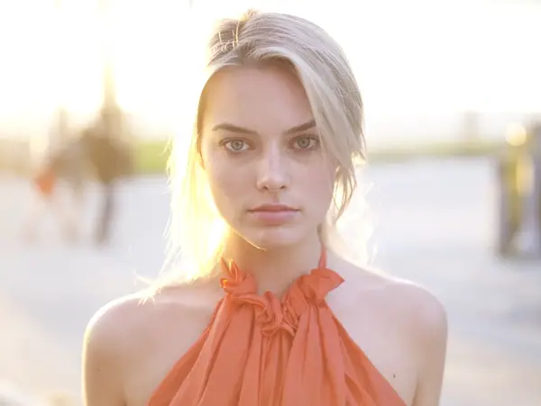 Margot Robbie Laminated | 51410