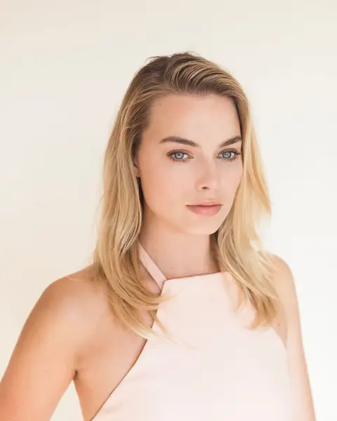 Margot Robbie Fridge Magnet | 51411