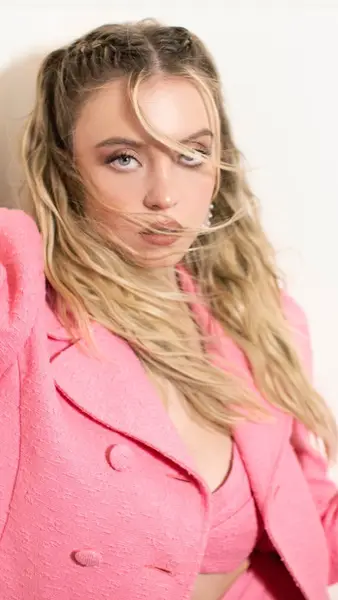 Sydney Sweeney Laminated | 53307