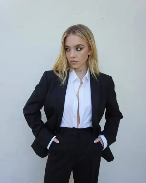 Sydney Sweeney Jigsaw Puzzle | 53325