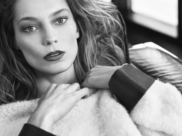 Daria Werbowy Canvas | 41728