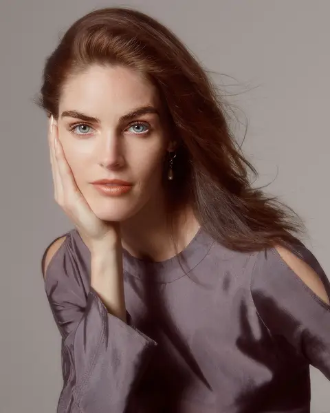 Hilary Rhoda Canvas | 48127