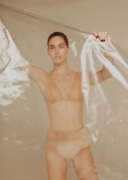 Hilary Rhoda Laminated | 48240