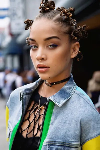 Jasmine Sanders Photo | 48819