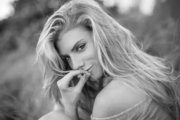 Charlotte Mckinney Image Jpg | 20880