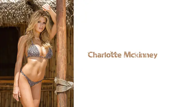 Charlotte Mckinney Laminated | 20924